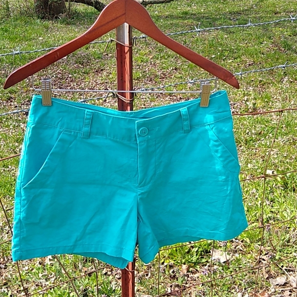 Columbia Pants - Columbia aqua shorts